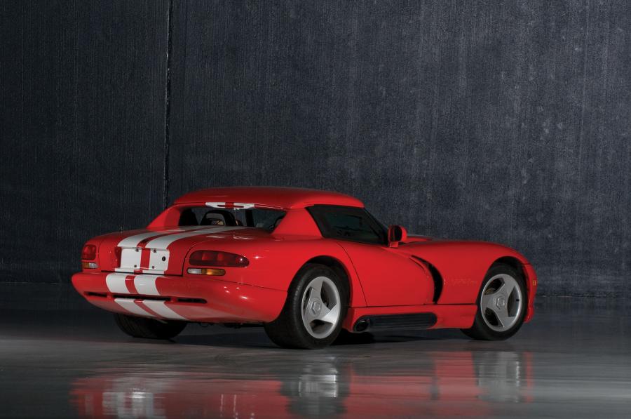  Dodge Viper RT/10 1992 года  (фото 22 из 46)